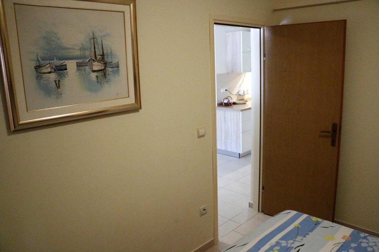 Apartments Vir Delfin エクステリア 写真