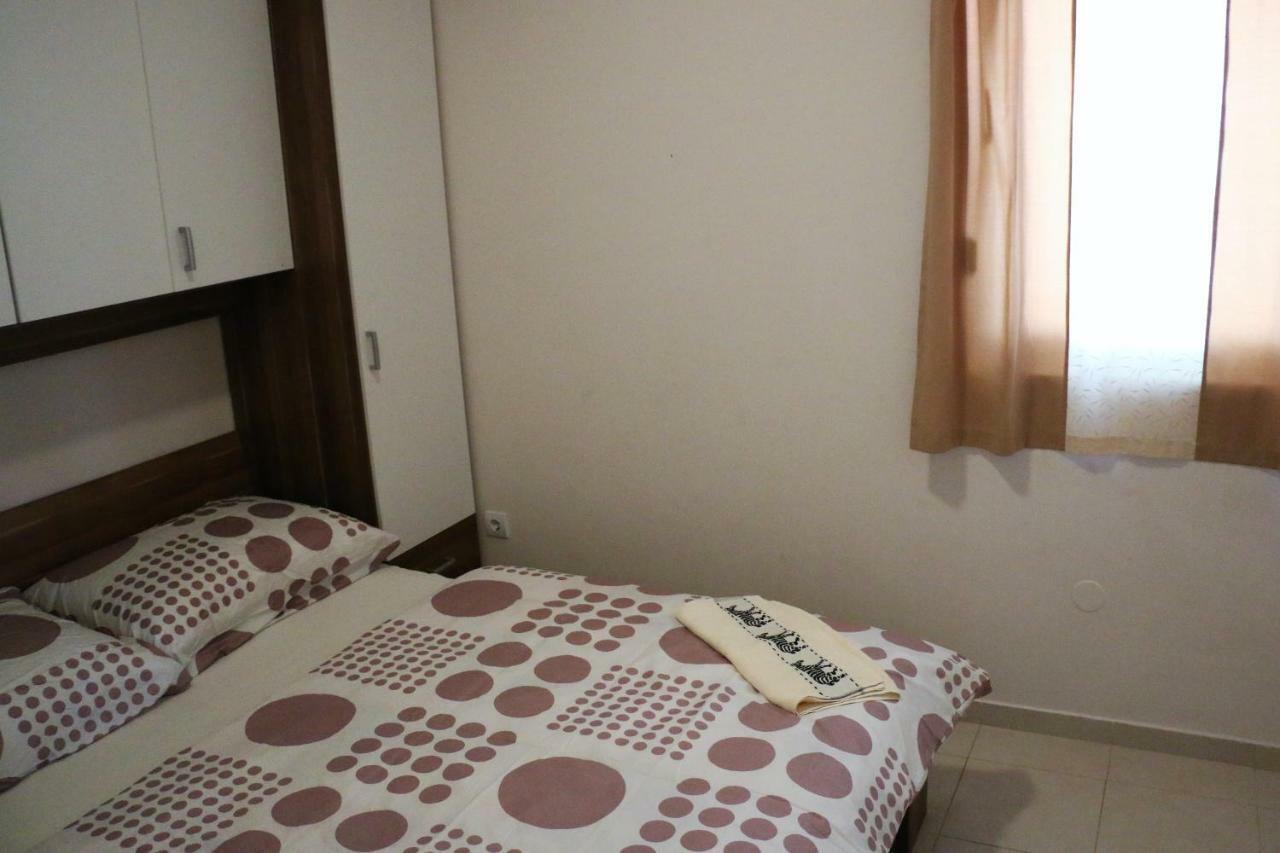 Apartments Vir Delfin エクステリア 写真