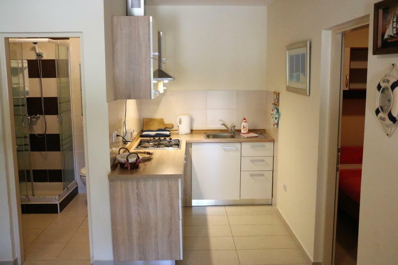 Apartments Vir Delfin エクステリア 写真
